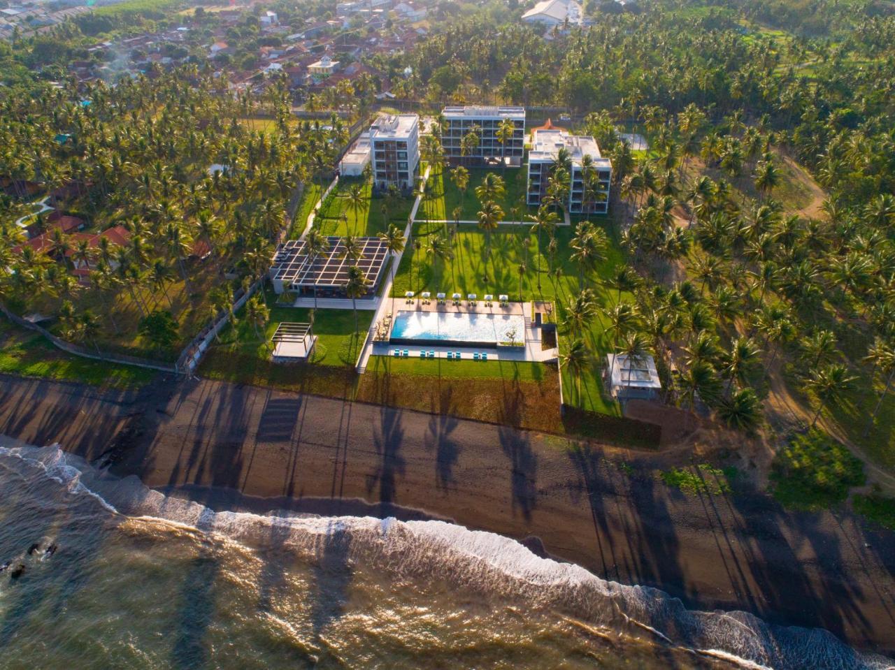 Dialoog Banyuwangi Hotel Ngoại thất bức ảnh